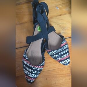 Women's Black and Red Striped Flats Sugar Size 9.5